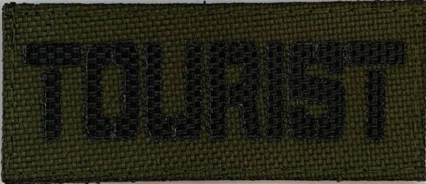 Патч Турист, олива-чёрный