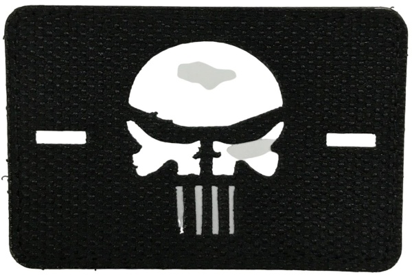 Патч Каратель, черный-белый