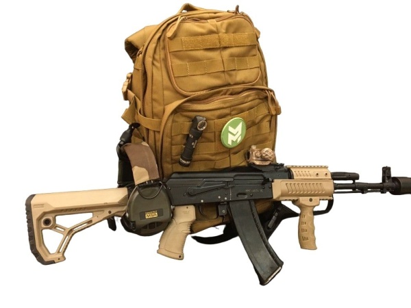 Прорезиненная эргономичная рукоять Fab Defense, Tan